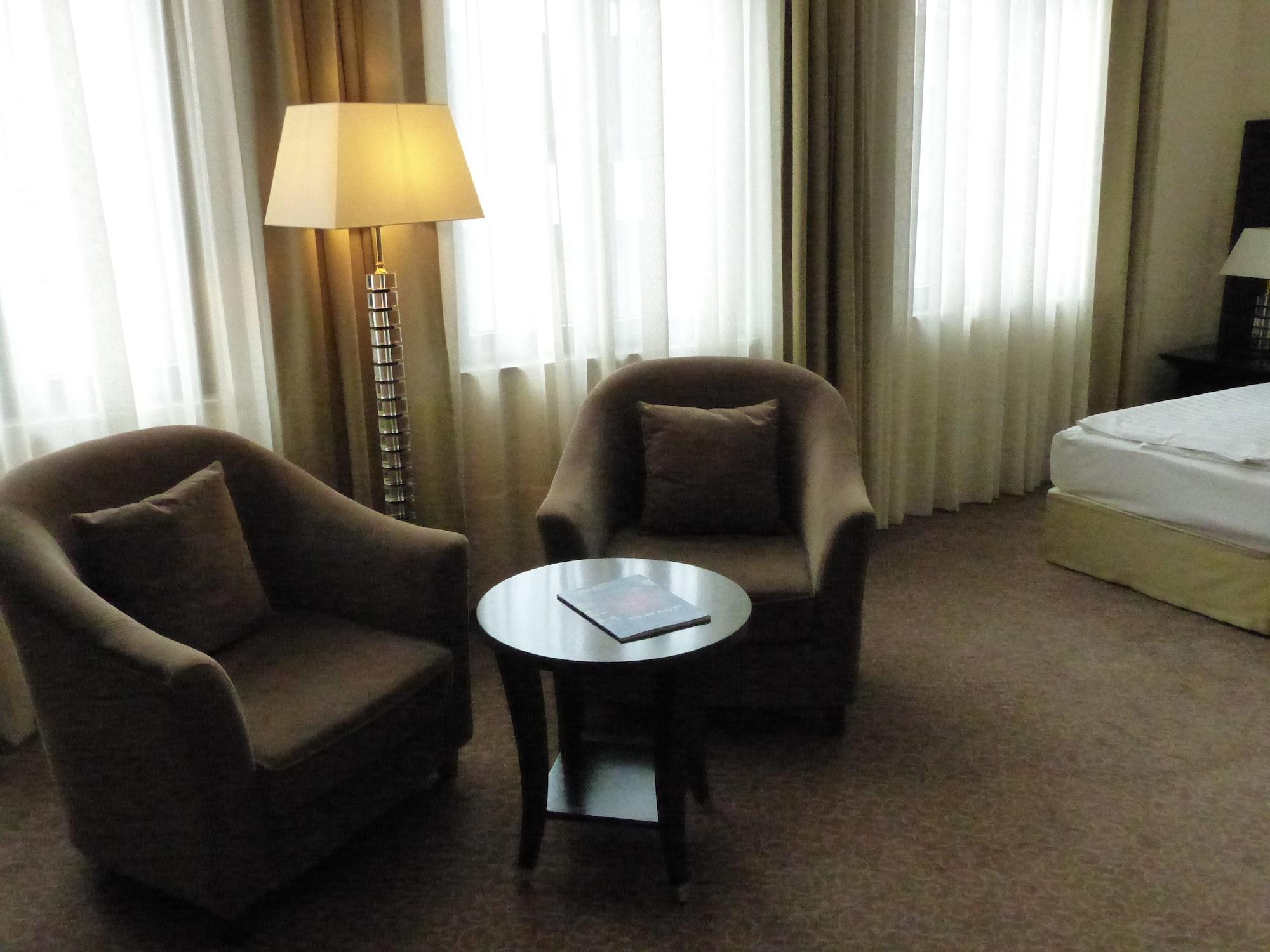 Grand Palace Hotel Hannover Kültér fotó