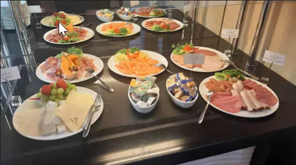 Grand Palace Hotel Hannover Kültér fotó