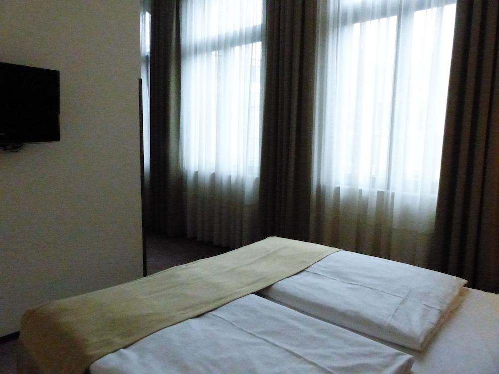 Grand Palace Hotel Hannover Kültér fotó