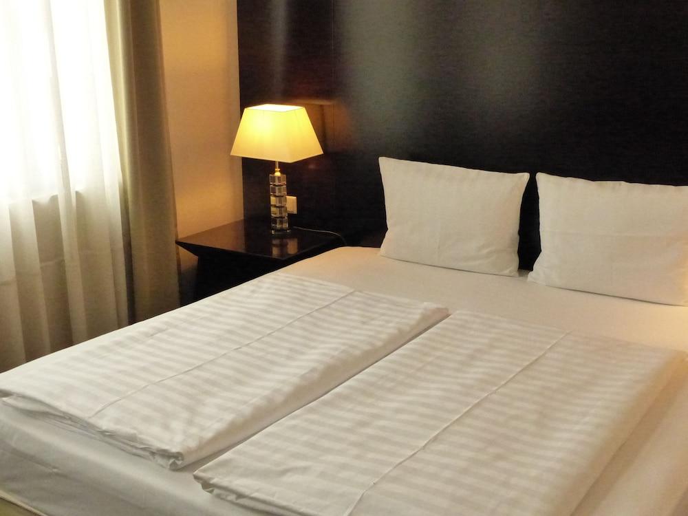 Grand Palace Hotel Hannover Kültér fotó